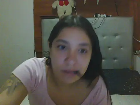 Snapshot of Doll_Melody chatting on October 2025 01:54:01 PM Doll Melody online show from October 2025 01:54:01 PM
