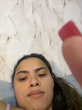 safadinhaquenteW online show from October 2025 06:53:01 PM