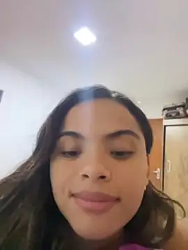 safadinhaquenteW online show from October 2025 07:48:02 PM