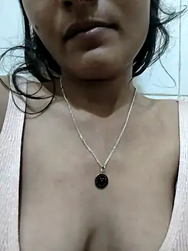 HOTTY CUTI online show from October 2025 04:08:02 PM