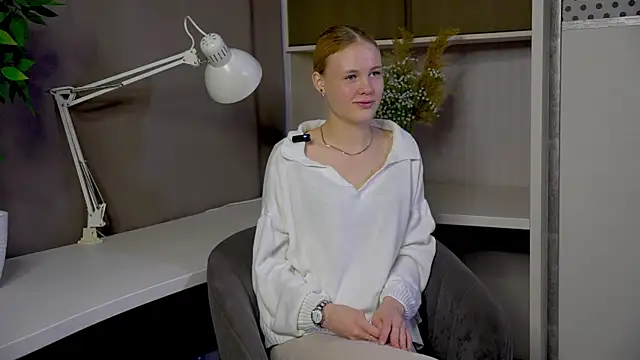 Snapshot of AletaKettler chatting on October 2025 10:59:02 AM AletaKettler online show from October 2025 10:59:02 AM
