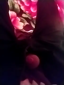 Snapshot of Playboyx143@xh chatting on November 2025 10:32:02 AM Playboyx143xh online show from November 2025 10:32:02 AM