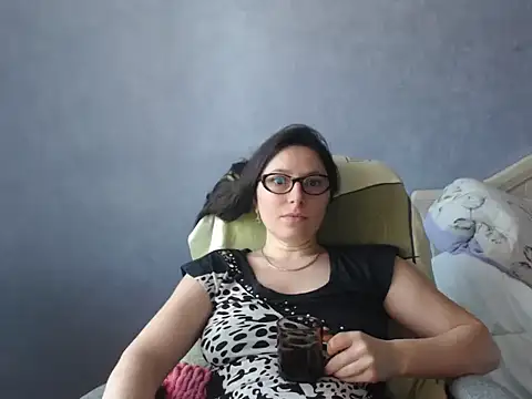 LuckyLisa23 online show from June 2026 09:44:02 AM