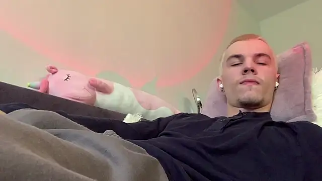 Jeremy1Scott online show from June 2026 04:50:01 AM