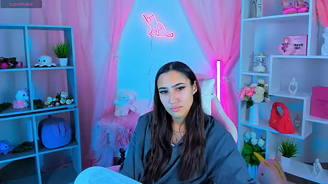 Snapshot of RebeckaThornton chatting on November 2025 09:54:02 AM RebeckaThornton online show from November 2025 09:54:02 AM