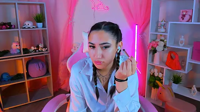 Snapshot of RebeckaThornton chatting on November 2025 08:26:02 AM RebeckaThornton online show from November 2025 08:26:02 AM