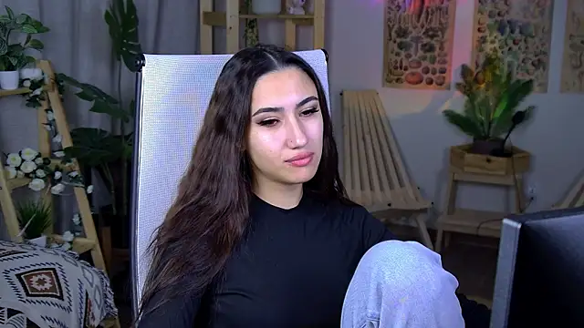 Snapshot of RebeckaThornton chatting on December 2025 09:51:02 AM RebeckaThornton online show from December 2025 09:51:02 AM