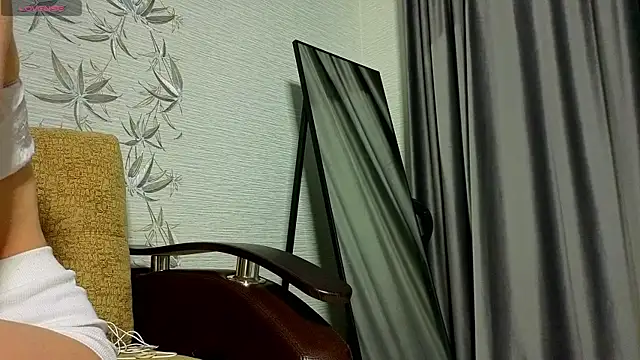 MissPompadure online show from January 2026 01:44:01 AM