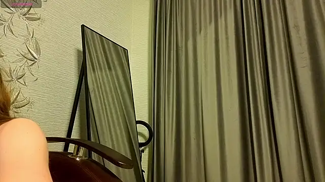 MissPompadure online show from February 2026 11:35:01 PM