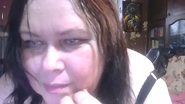 Snapshot of CharleeKendall chatting on December 2025 10:43:01 AM CharleeKendall online show from December 2025 10:43:01 AM