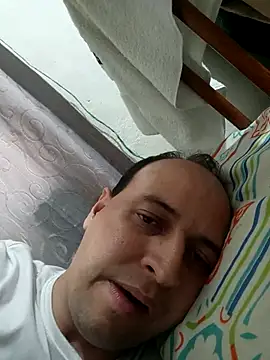 sacarlettareyo online show from October 2025 08:55:02 PM