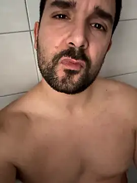 Snapshot of ReDiBastoni90 chatting on October 2025 09:06:02 AM ReDiBastoni90 online show from October 2025 09:06:02 AM