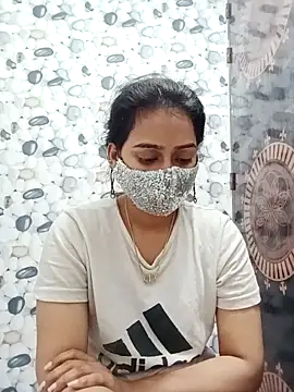 Hot Baby250 online show from April 2026 06:21:01 PM