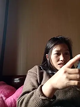 Snapshot of -Paige- chatting on February 2026 04:41:02 AM -Paige- online show from February 2026 04:41:02 AM