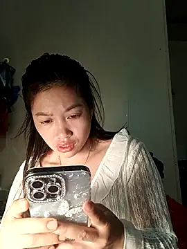 Snapshot of -Paige- chatting on February 2026 09:48:02 PM -Paige- online show from February 2026 09:48:02 PM