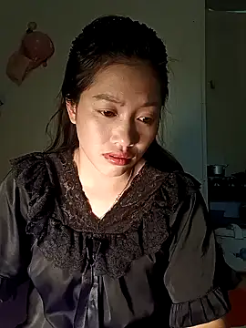 Snapshot of -Paige- chatting on February 2026 03:40:01 AM -Paige- online show from February 2026 03:40:01 AM