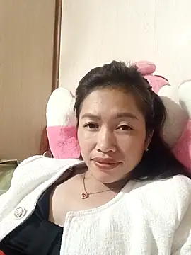 Snapshot of -Paige- chatting on March 2026 02:21:01 PM -Paige- online show from March 2026 02:21:01 PM