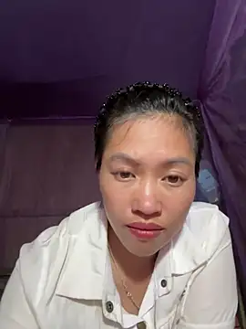 Snapshot of -Paige- chatting on March 2026 07:35:01 AM -Paige- online show from March 2026 07:35:01 AM