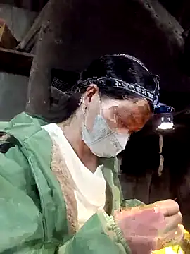 Snapshot of nat-tri chatting on November 2025 05:31:01 AM nat-tri online show from November 2025 05:31:01 AM