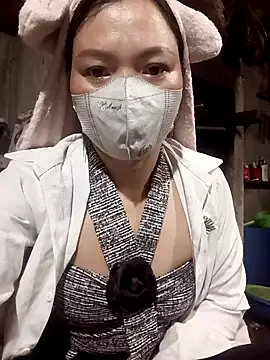 Snapshot of nat-tri chatting on December 2025 05:44:02 PM nat-tri online show from December 2025 05:44:02 PM