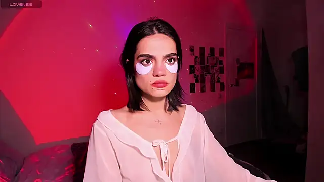 Snapshot of nightfloatt chatting on February 2026 06:11:02 PM nightfloatt online show from February 2026 06:11:02 PM