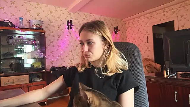 AmeliLia online show from March 2026 02:23:02 PM