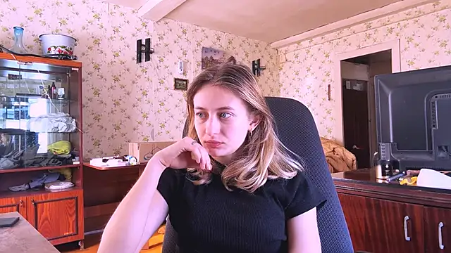 AmeliLia online show from March 2026 09:37:01 AM