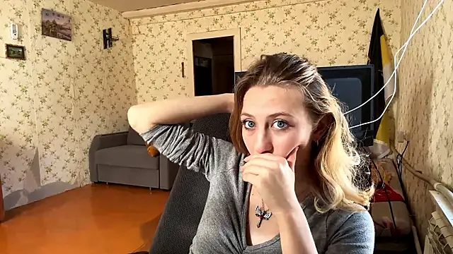 AmeliLia online show from March 2026 11:47:02 AM