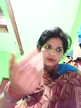 Karishma cute online show from October 2025 06:04:01 PM