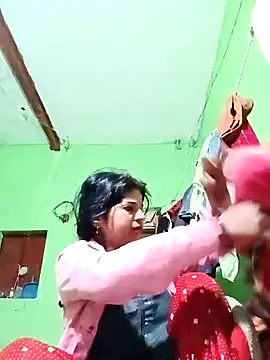 Karishma cute online show from November 2025 11:36:02 PM