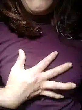 YiyinLy online show from November 2025 09:37:01 PM