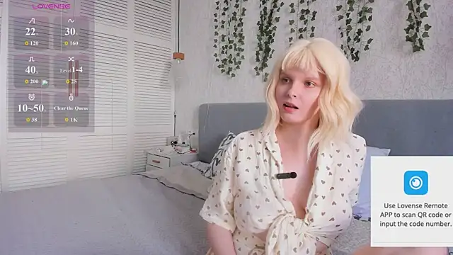 Stacy Starr online show from July 2026 02:24:02 PM