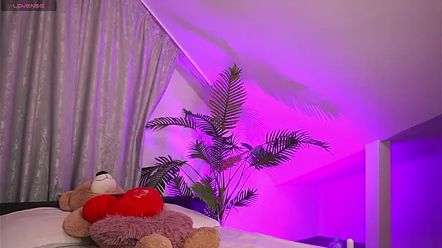 TenderSin online show from April 2026 02:25:01 AM