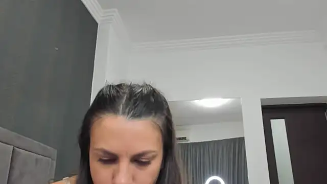 Snapshot of NattyCharm chatting on November 2025 06:01:01 AM NattyCharm online show from November 2025 06:01:01 AM