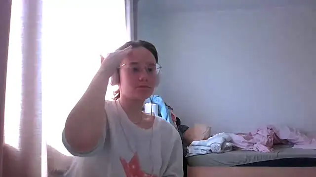 LuckySLove online show from June 2026 02:22:01 PM