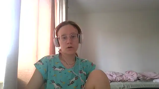 LuckySLove online show from June 2026 02:04:02 PM
