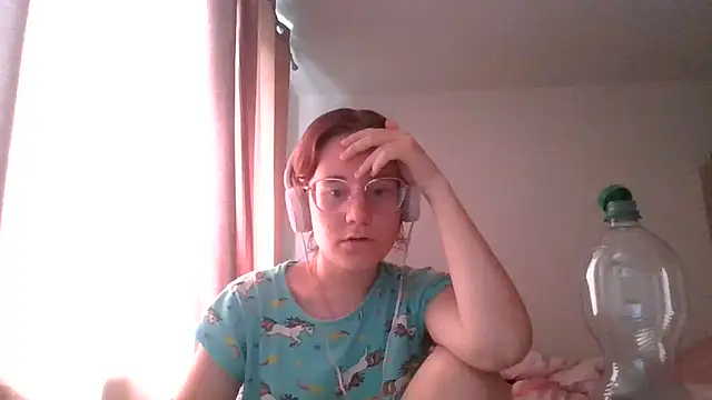 LuckySLove online show from July 2026 01:17:01 PM