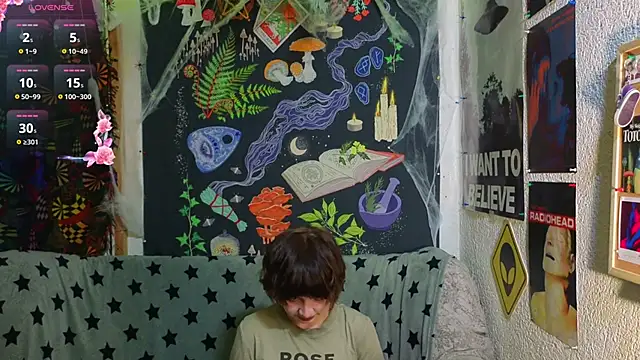 Snapshot of ReincarnatedAngel chatting on November 2025 08:54:02 PM ReincarnatedAngel online show from November 2025 08:54:02 PM