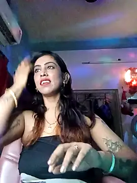 Snapshot of Darling_Annie chatting on November 2025 07:05:02 PM Darling Annie online show from November 2025 07:05:02 PM