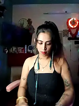 Snapshot of Darling_Annie chatting on November 2025 06:41:01 PM Darling Annie online show from November 2025 06:41:01 PM