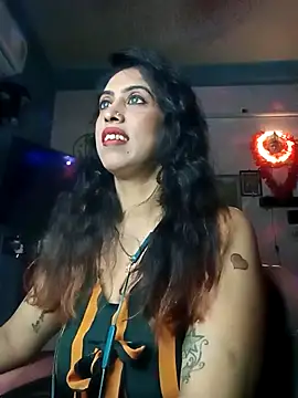 Snapshot of Darling_Annie chatting on November 2025 06:20:01 PM Darling Annie online show from November 2025 06:20:01 PM