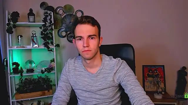 Snapshot of astren_villo chatting on March 2026 06:39:02 AM astren villo online show from March 2026 06:39:02 AM