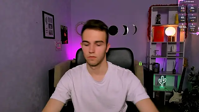 Snapshot of astren_villo chatting on March 2026 09:23:01 AM astren villo online show from March 2026 09:23:01 AM