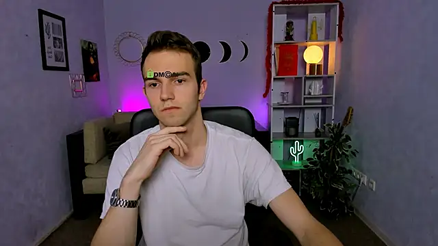 Snapshot of astren_villo chatting on March 2026 01:06:02 PM astren villo online show from March 2026 01:06:02 PM