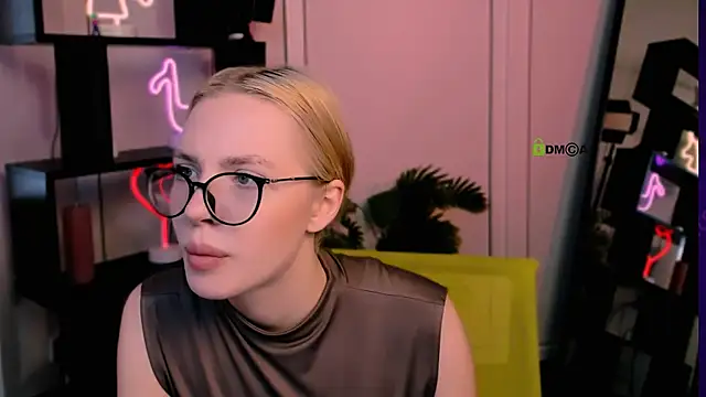 Snapshot of sendi_cais chatting on November 2025 09:30:01 AM sendi cais online show from November 2025 09:30:01 AM