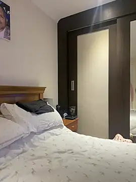 madamlillyrose online show from February 2026 08:40:02 AM