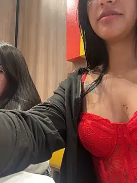 Snapshot of Nahomy_cute1 chatting on October 2025 06:04:01 AM Nahomy cute1 online show from October 2025 06:04:01 AM