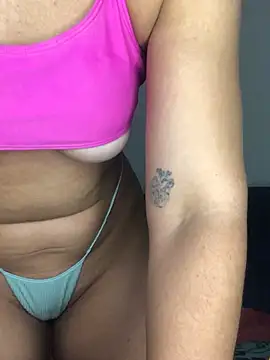 Bellafit02 online show from November 2025 08:25:02 AM