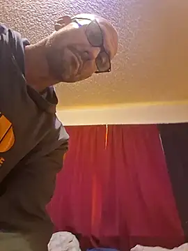 whateveruwanthowever online show from December 2025 06:50:01 PM