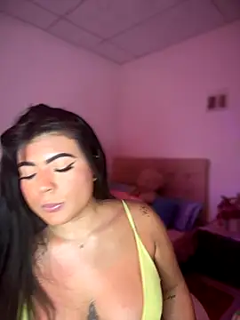 -MACA- online show from October 2025 04:02:02 AM